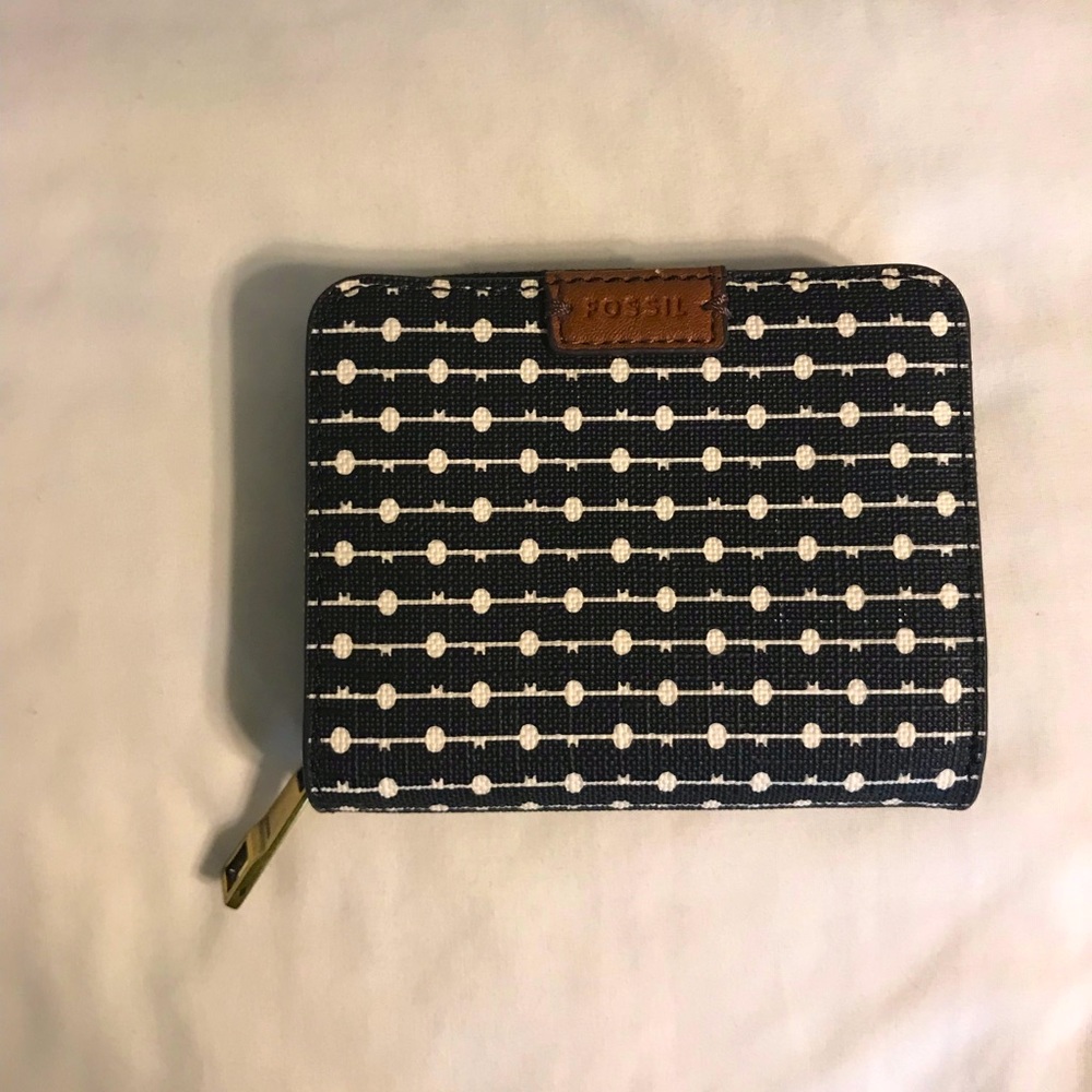 Fossil wallet NWOT